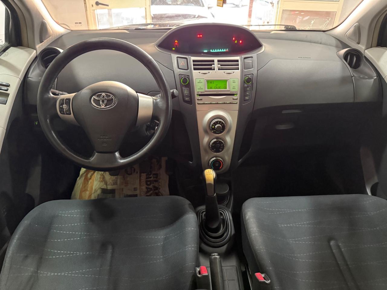 Toyota Yaris 1.3 5 porte Navi (64kw)
