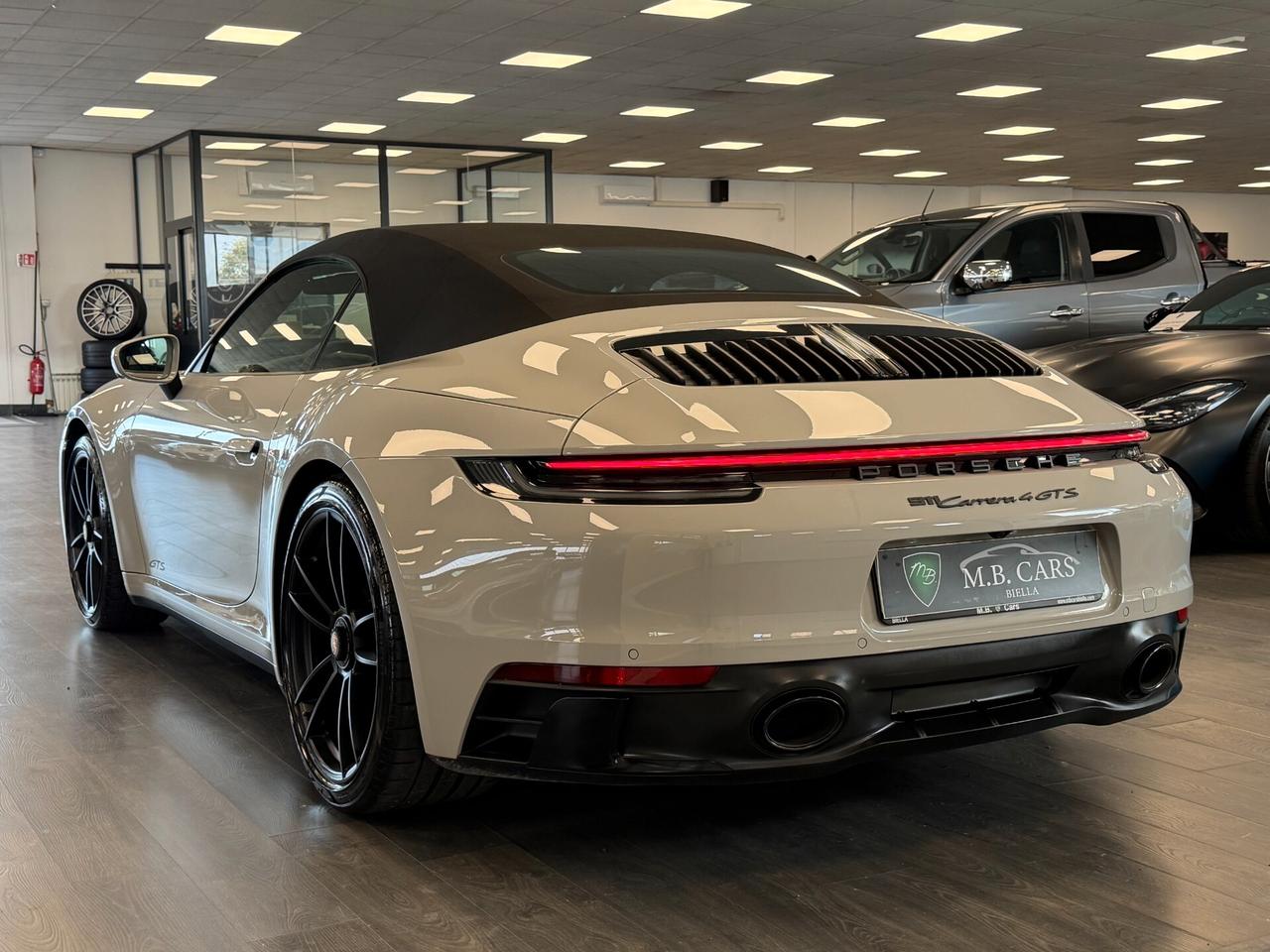 Porsche 911 Carrera 4 GTS Cabriolet
