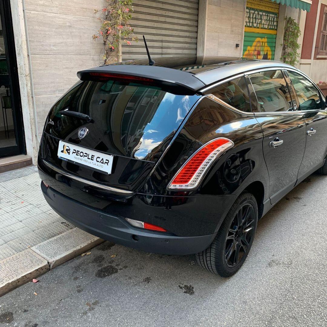 Lancia Delta 2.0 MJT DPF Platino **FULL**
