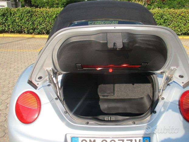 Volkswagen New Beetle 1.9 TDI 101CV Cabrio