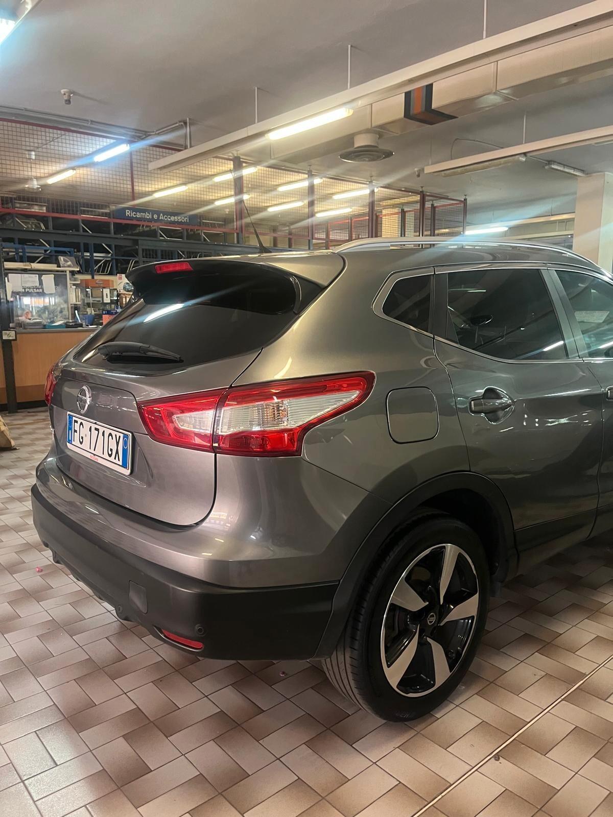 Nissan Qashqai 1.5 dCi N-Connecta