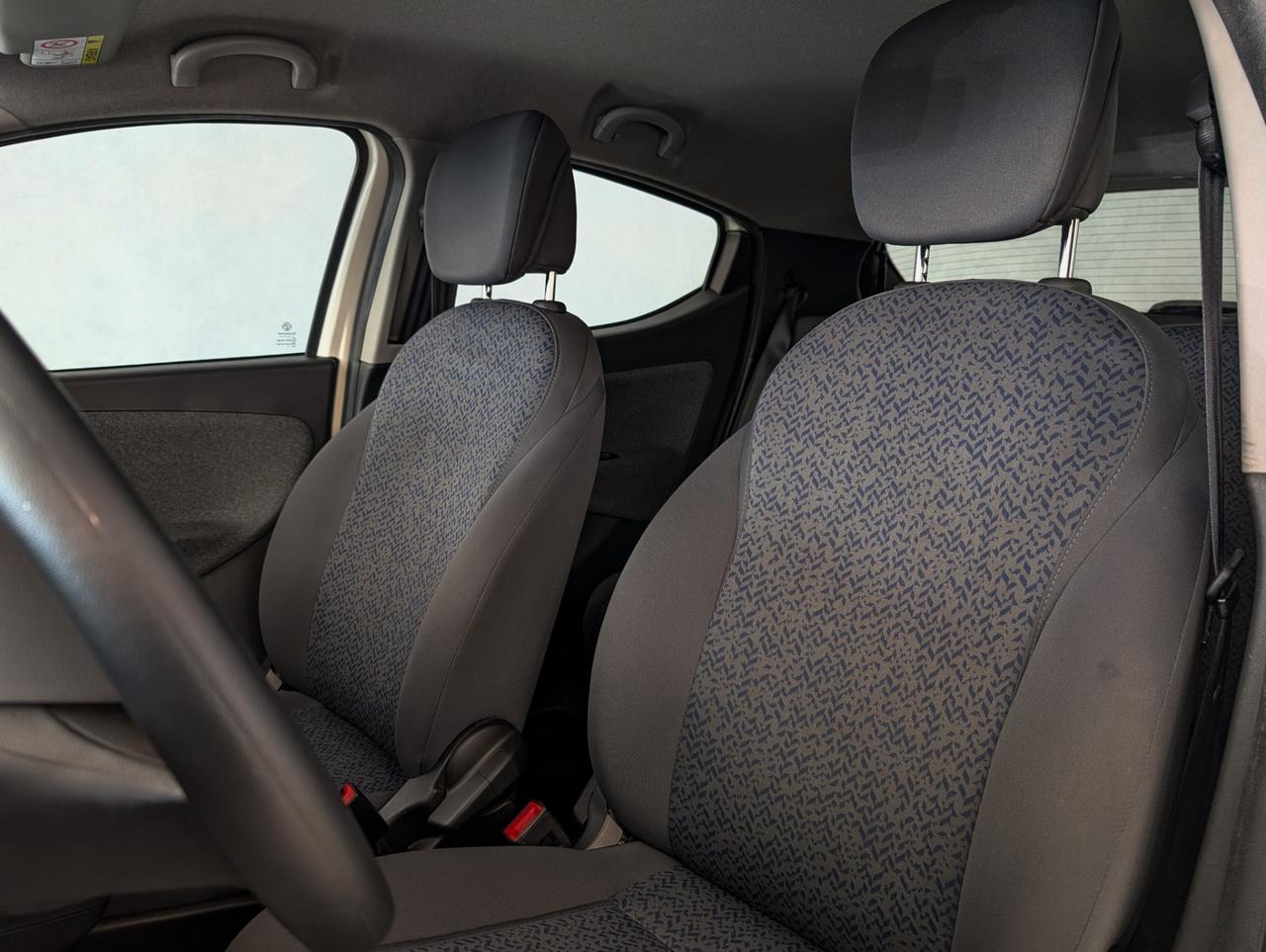 Lancia Ypsilon 1.0 Hybrid 70cv Silver