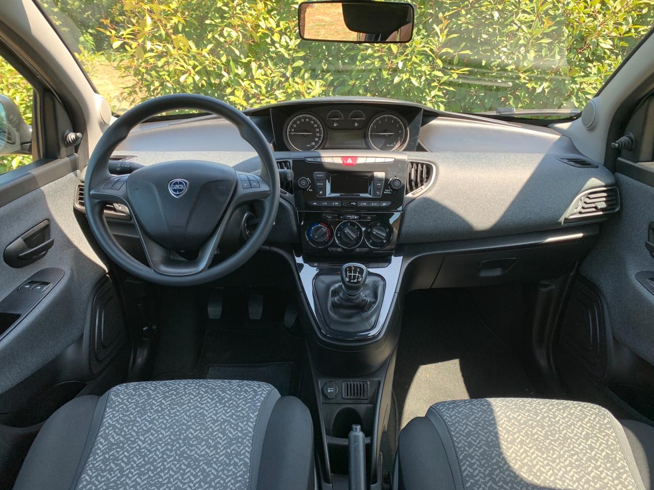 Lancia Ypsilon 1.0 FireFly 5 porte S&S Hybrid Silver Plus