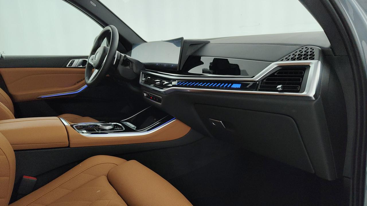 BMW X5 G05 LCI 2023 - X5 M60i auto