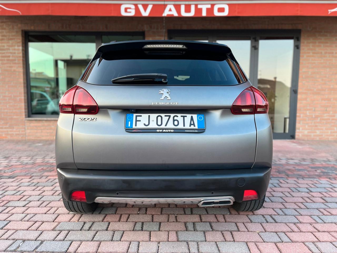 Peugeot 2008 BlueHDi 120 S&S Black Matt