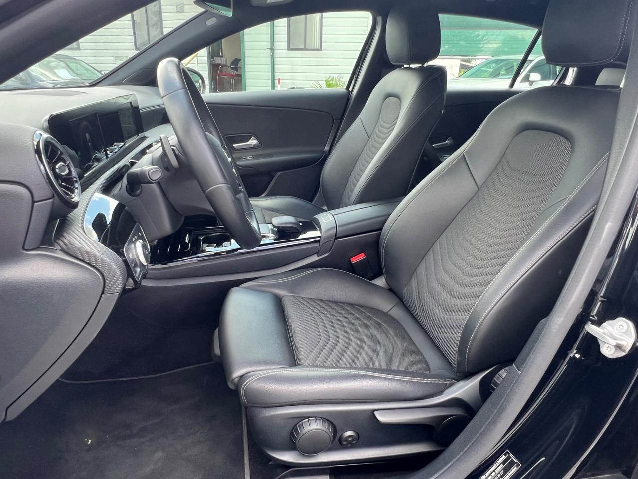 Mercedes-Benz A 250 e hybrid EQ Business