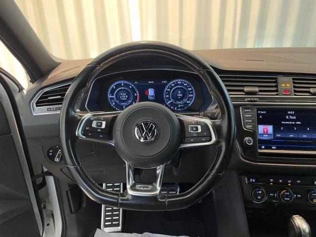 VOLKSWAGEN Tiguan 2.0 TDI DSG 4MOTION R-Line LED ACC Camera Navi