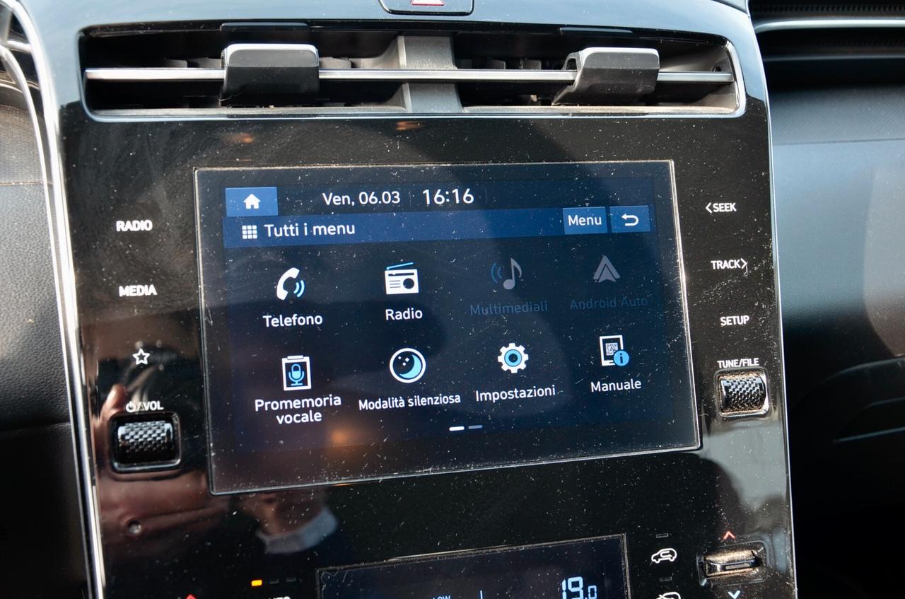 HYUNDAI TUCSON 1.6 T-GDI MHEV 48V XTECH 2wd 150cv, UNICOPROPRIETARIO, GAR. UFFICIALE, SERVICE HYUNDAI, BOLLO 1/27, RETROCAMERA, PERMUTE