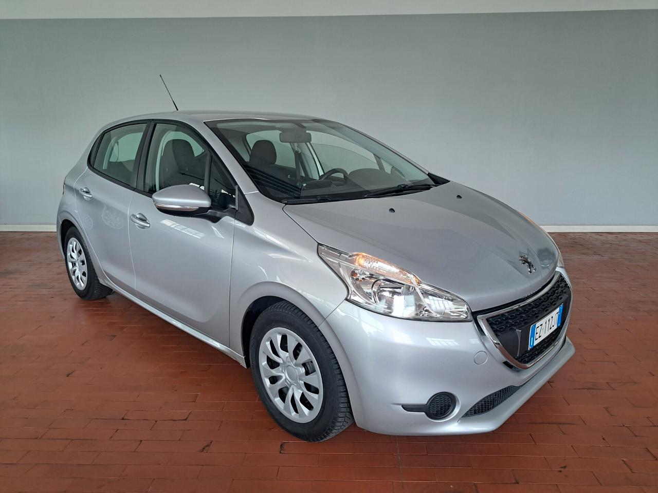 Peugeot 208 PureTech 82 5 porte Active NEOPATENTATI