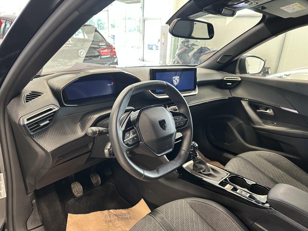 Peugeot 2008 1.2 PureTech Allure