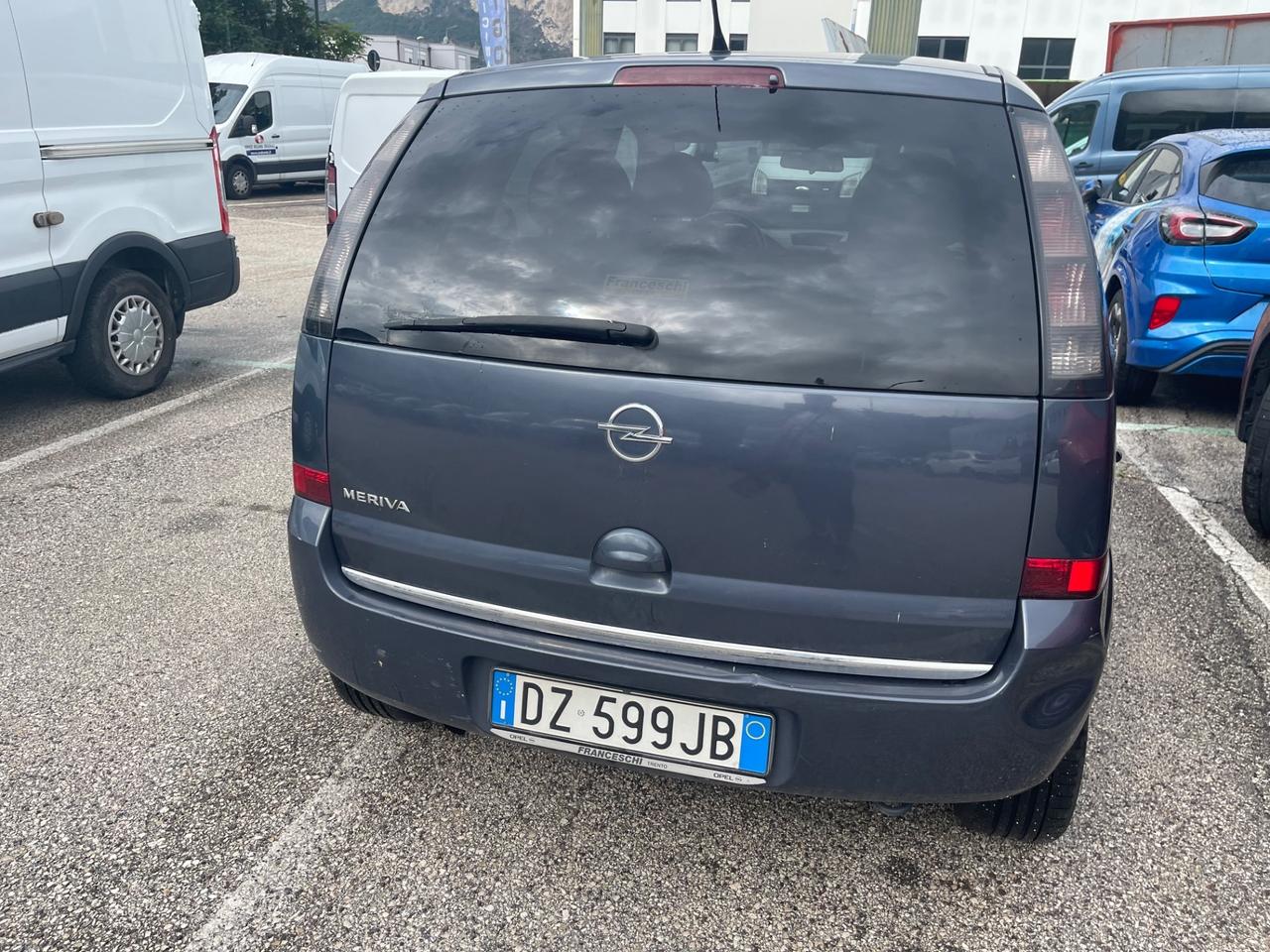 Opel Meriva 1.4 16V Club SI NEOPATENTATI