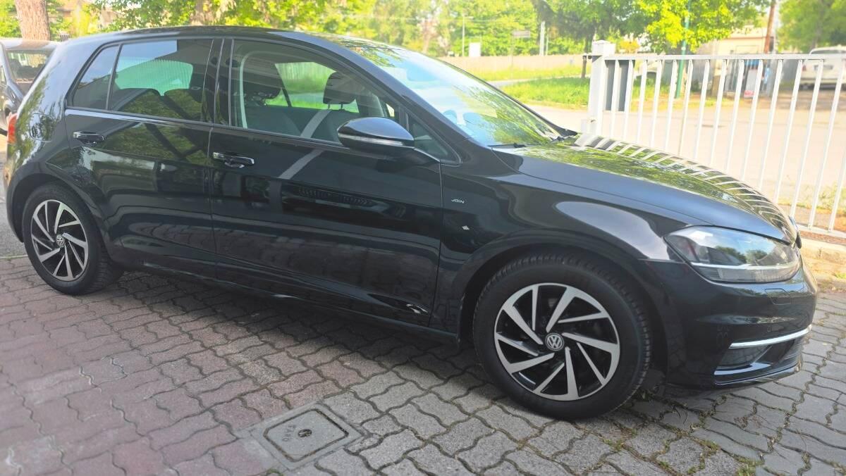 Volkswagen Golf 1.5 tsi Business 130cv dsg