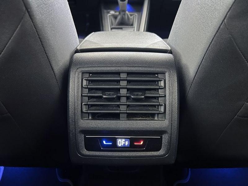 Volkswagen Golf Golf 1.0 tsi evo Life 110cv