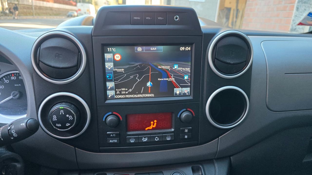 Peugeot Partner Tepee BlueHDi 120 S&S Outdoor