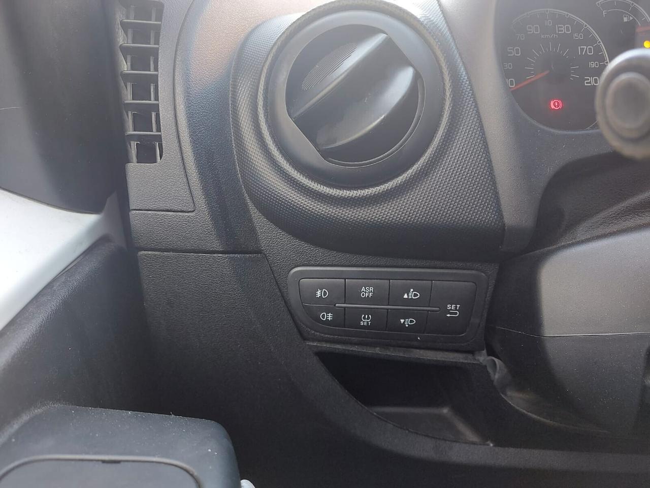 Fiat Qubo 1.4 8V 77 cv. Lounge *65000 Km