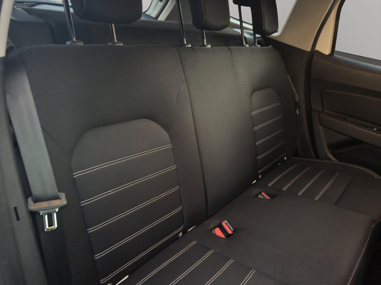 Dacia Duster 1.6 SCe GPL 4x2 Prestige