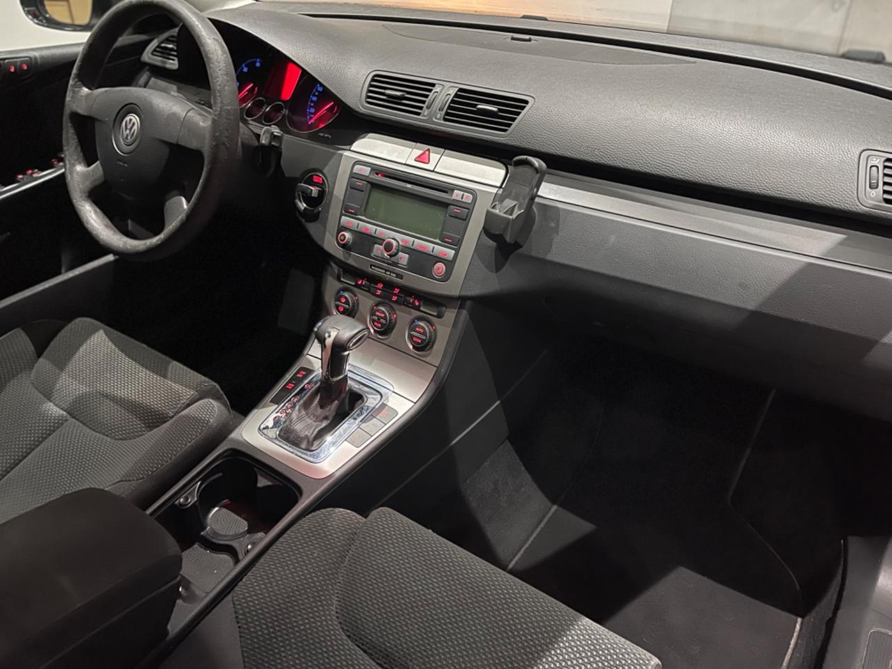 Volkswagen Passat 2.0TDI DSG Highline LEGGI BENE