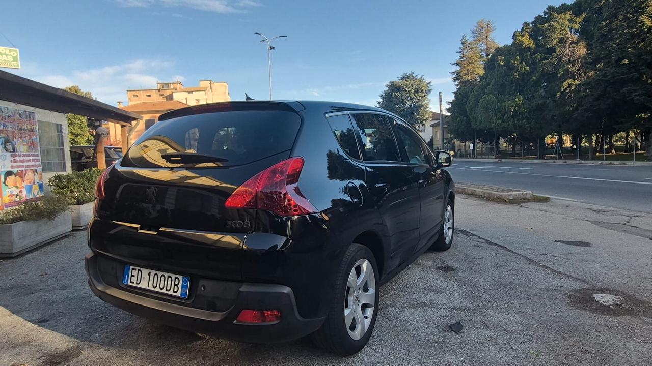Peugeot 3008 1.6 HDi 110CV Business