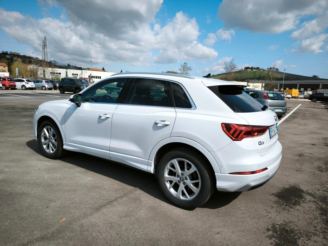 Audi Q3 40 TDI quattro S tronic Business Advanced