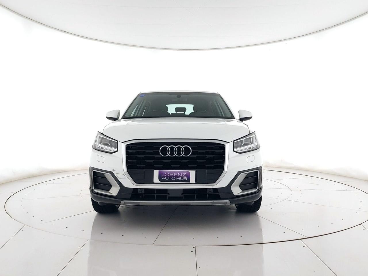 AUDI Q2 35 1.5 tfsi Business Design LED+C17"