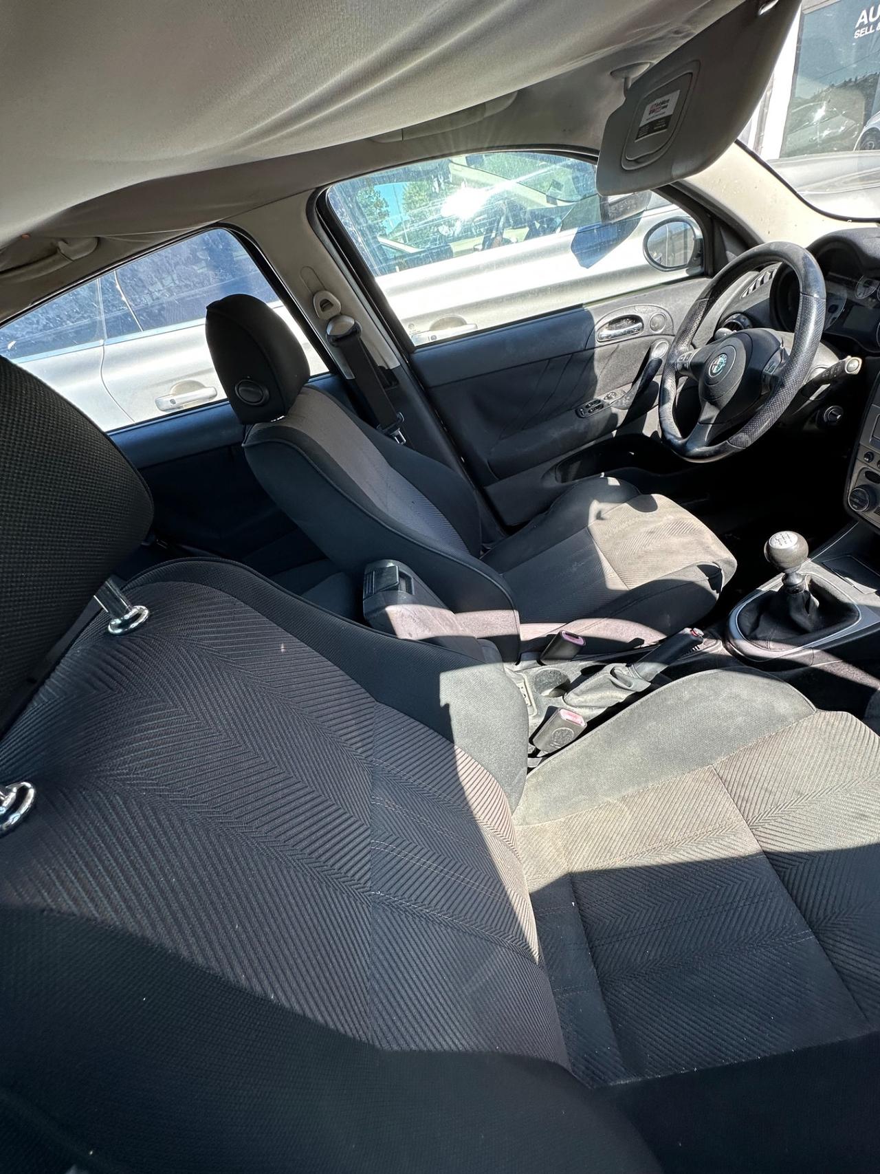 Alfa Romeo 147 1.9 JTD 120cv 2007 neopa