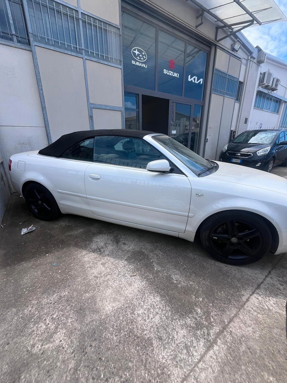 Audi A4 Cabriolet 3.0 V6 30V cat