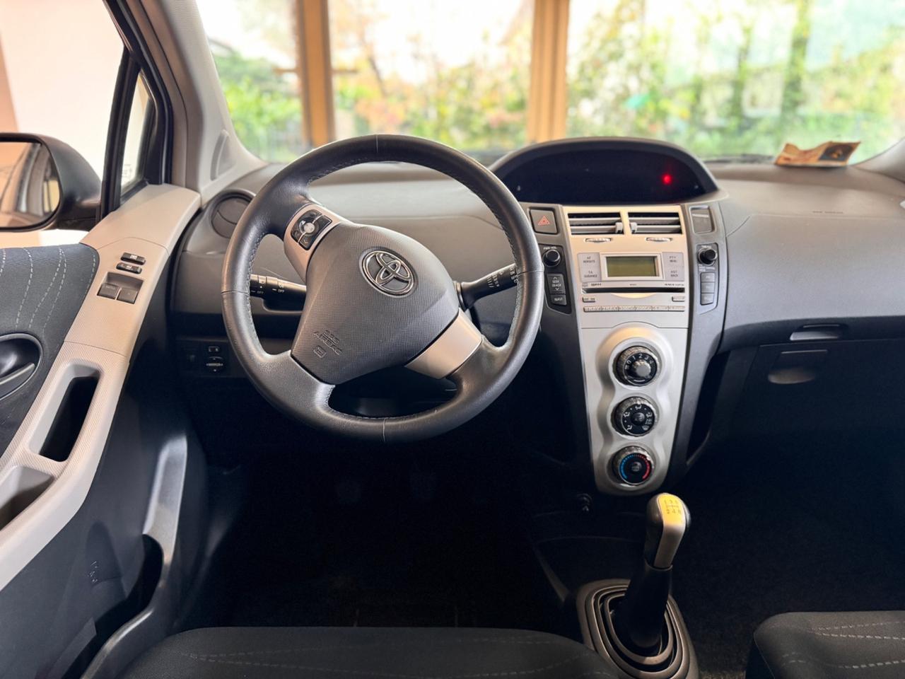 Toyota Yaris 1.3 5 porte