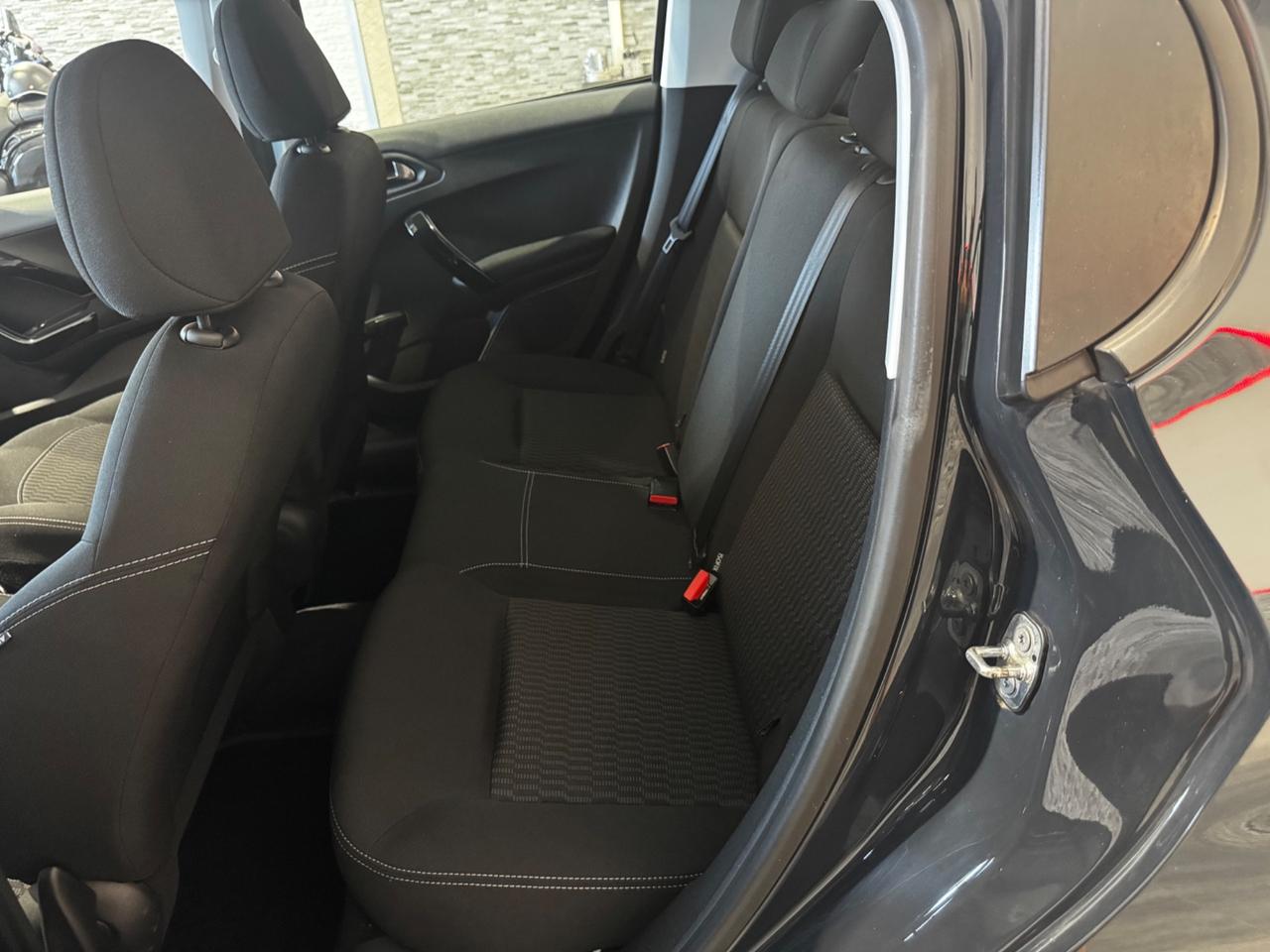 Peugeot 208 PureTech 82 5 porte Active
