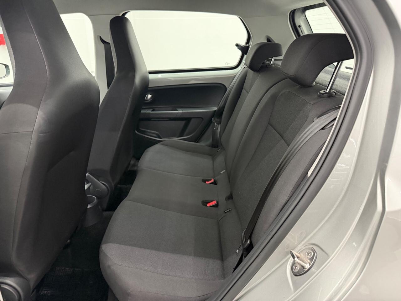 Volkswagen up! 1.0 5p. move 11.2017