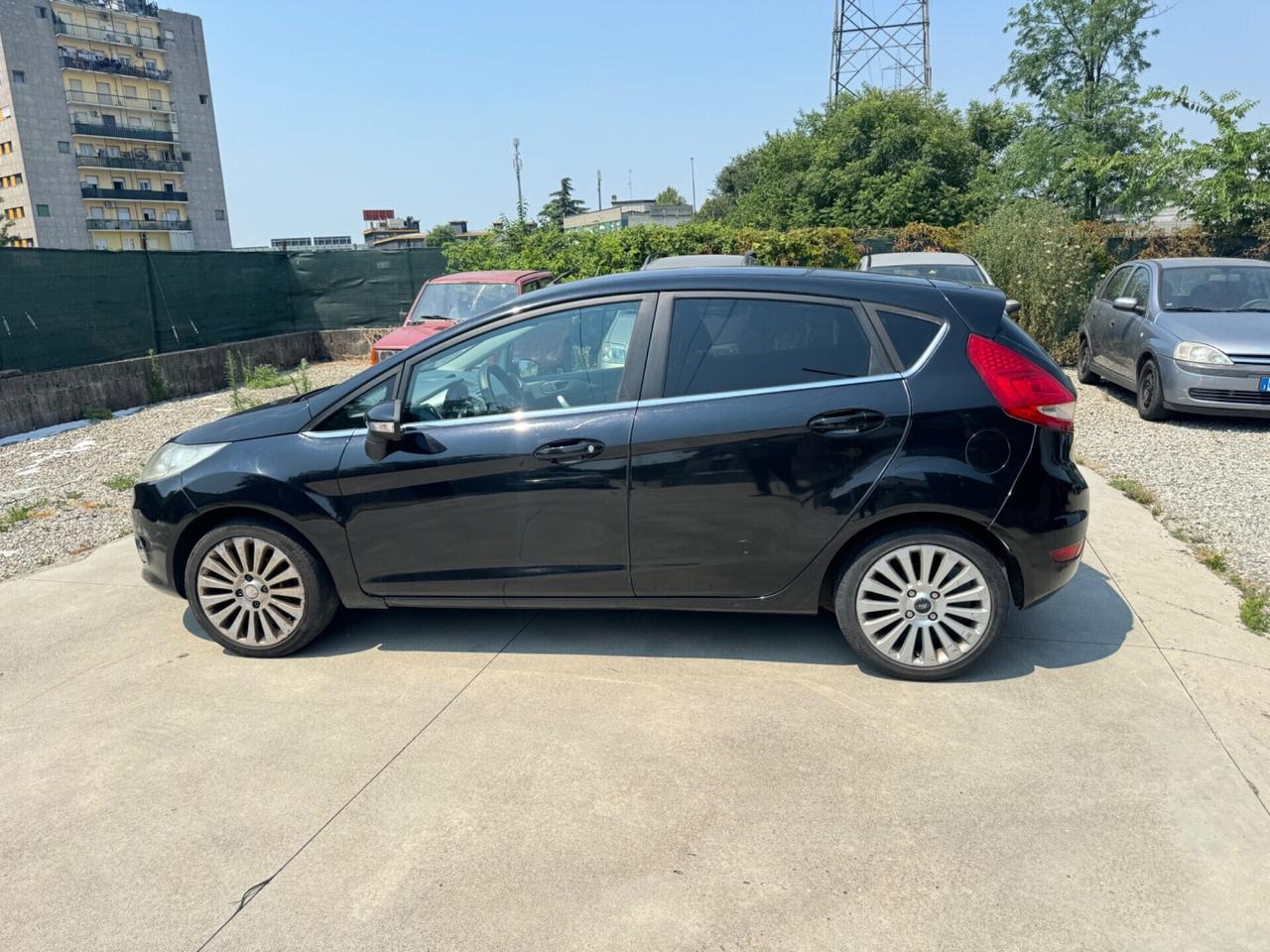 Ford Fiesta 1.4 5 porte Bz.- GPL Titanium
