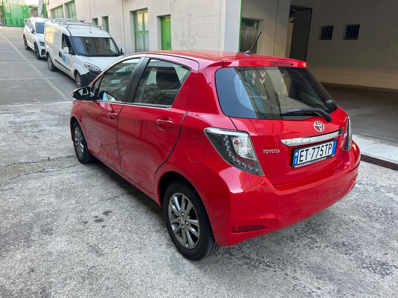 Toyota Yaris 1.0 5 porte Lounge