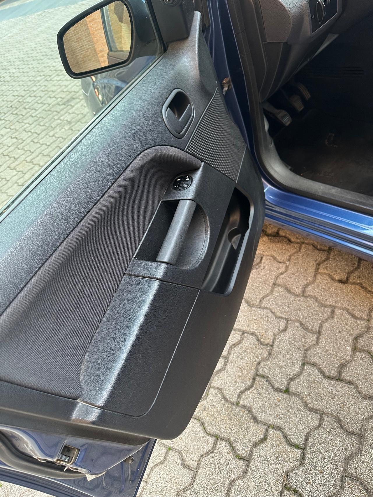 Ford Fiesta 1.2 16V 5p. Ghia