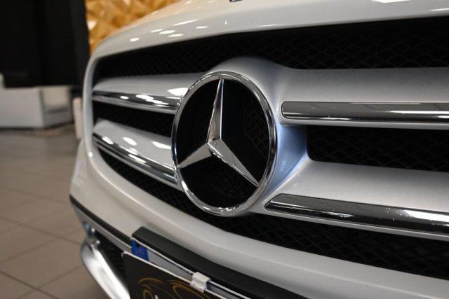 MERCEDES-BENZ GLA 200 CDI AUTO F1 SPORT 136CV NAVI CAM XENO PDC 18"FULL!