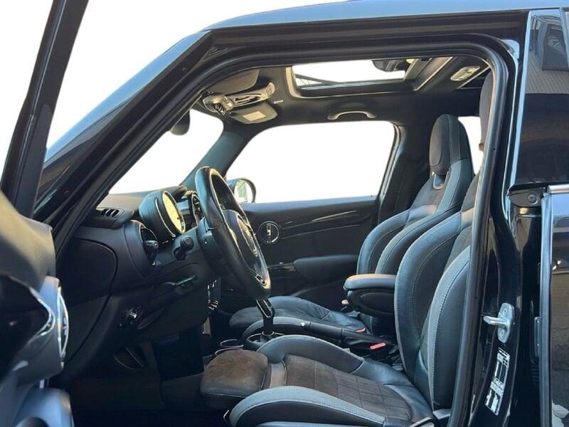 MINI Mini 5 porte Mini 5p 1.5 ONE allestimento JCW