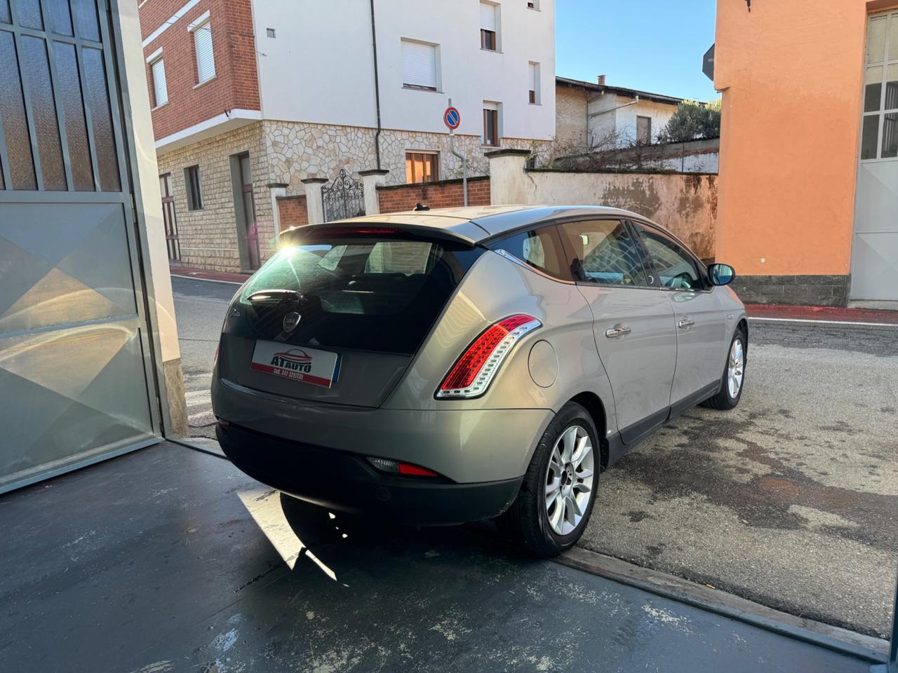 Lancia Delta 1.4 T-Jet 120 CV Platino Ecochic GPL