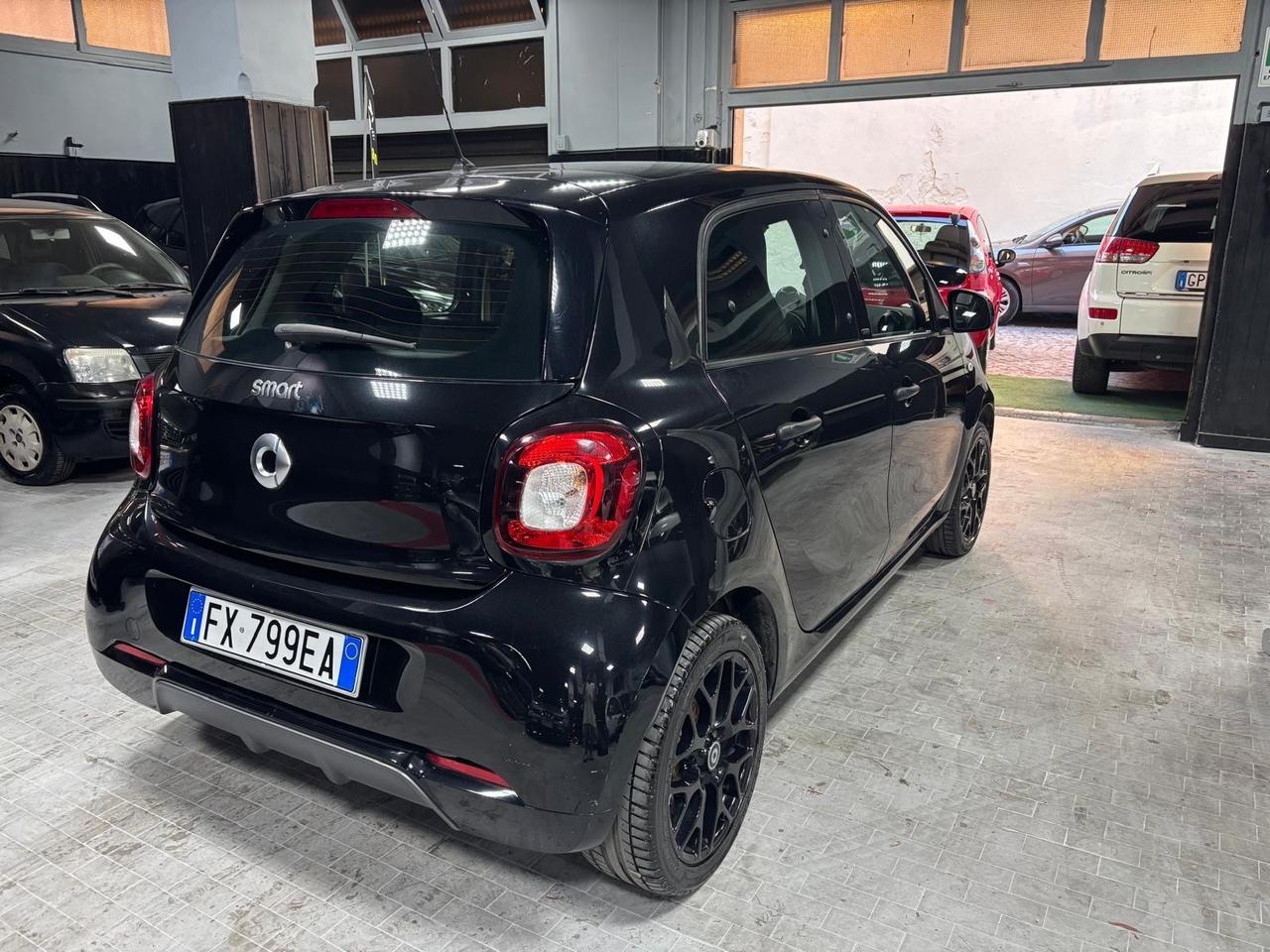 Smart ForFour 70 1.0 twinamic Superpassion