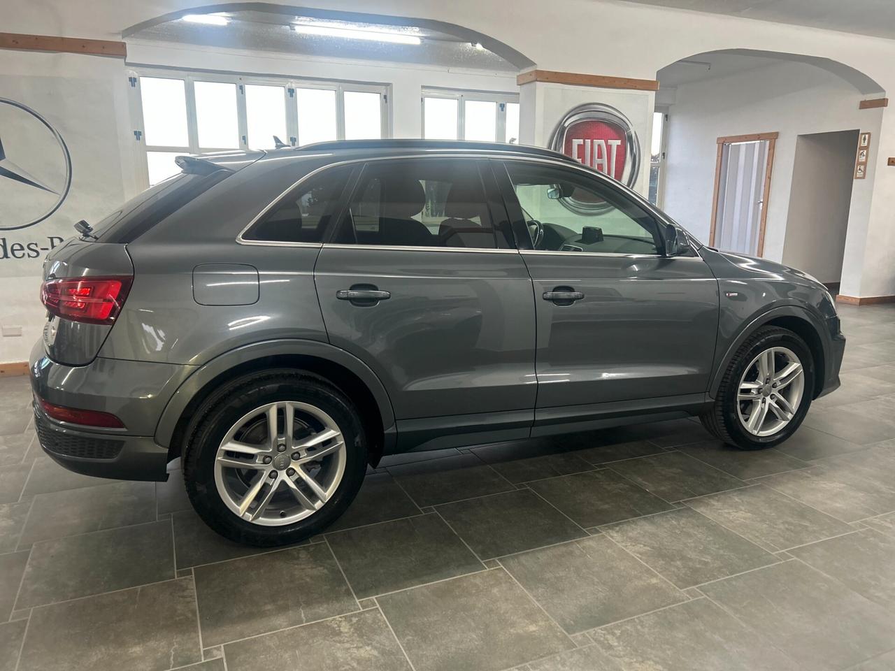 Audi Q3 2.0 TDI 120CV S tronic S-LINE 04/2017