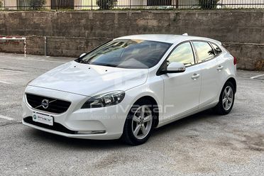 VOLVO V40 D2 1.6 Business Edition