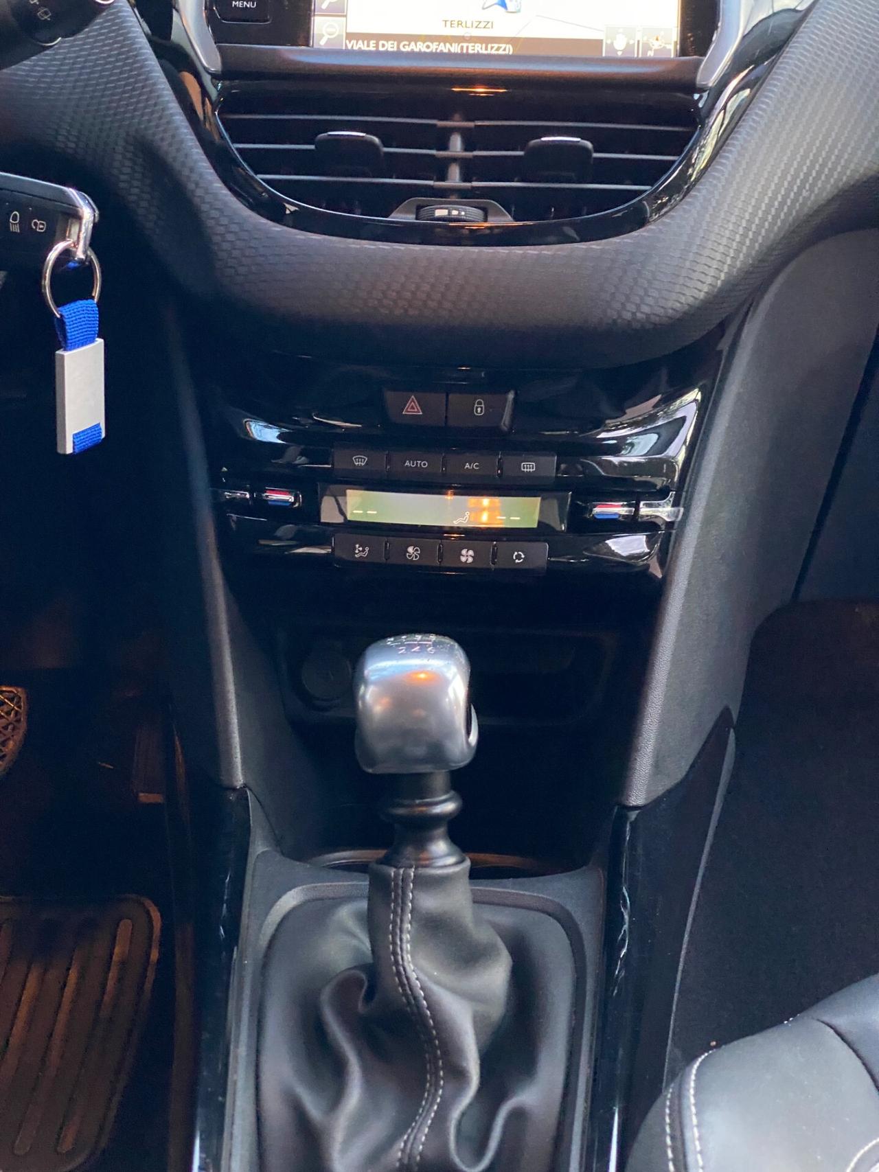 Peugeot 2008 BlueHDi 120 S&S Crossway