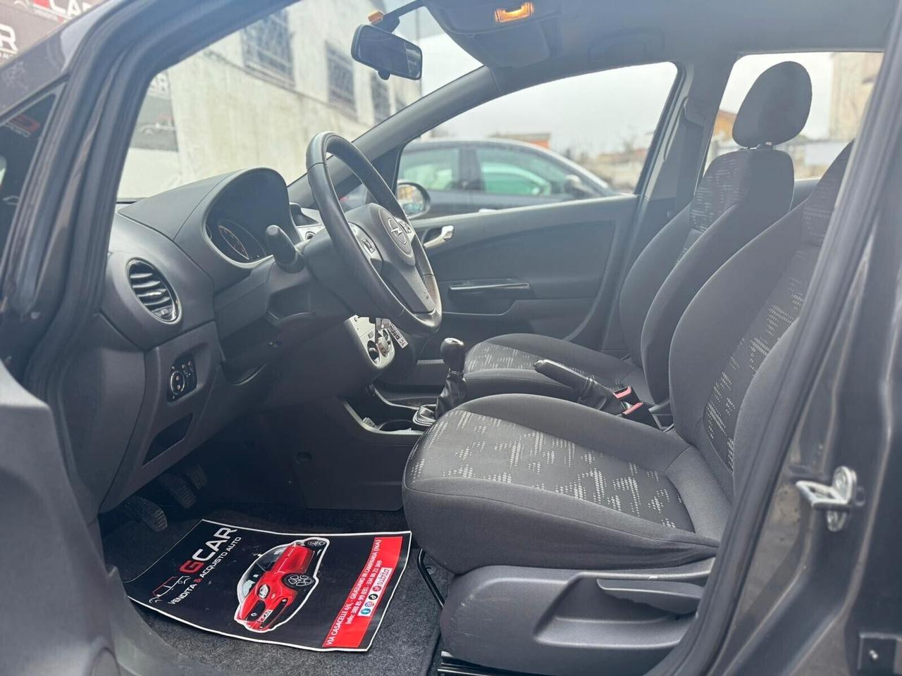 Opel Corsa 1.2 5 porte Cosmo