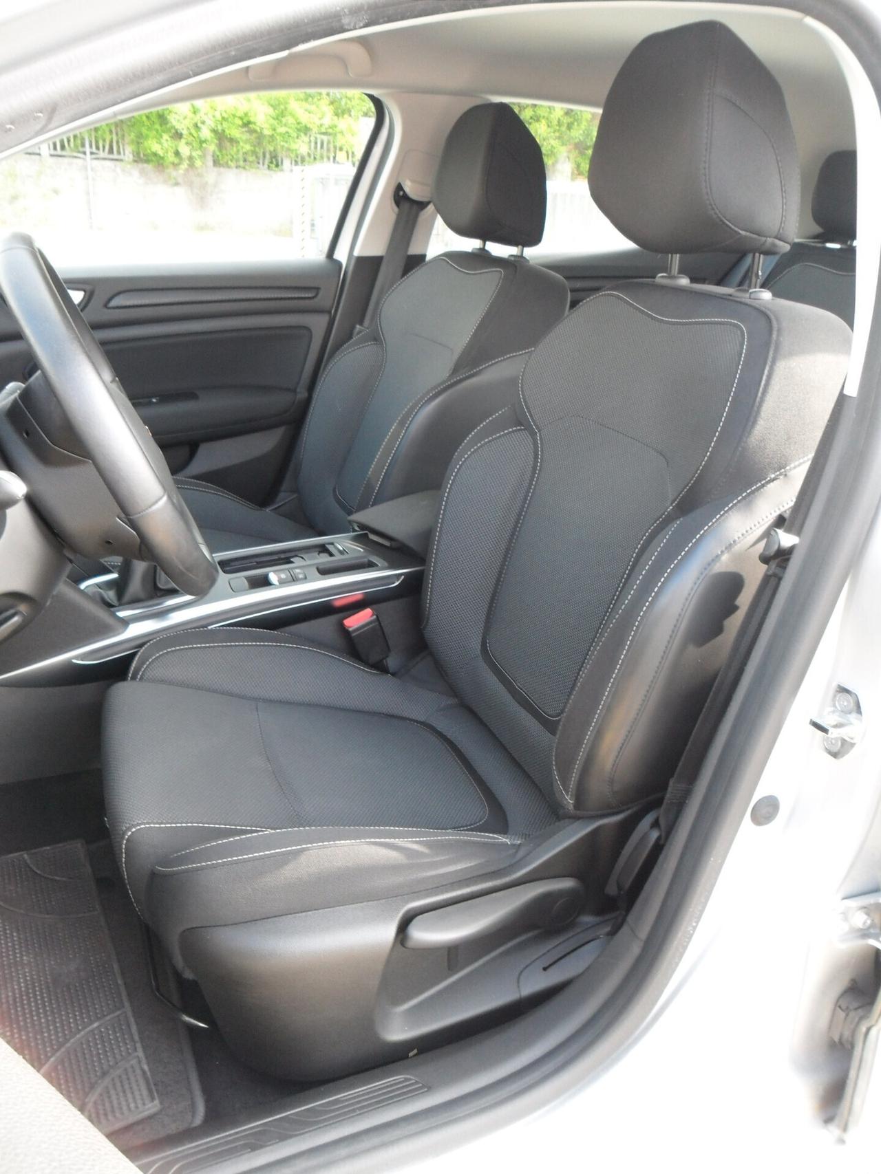 Renault Mégane 1.5 Blue dCi Business berlina 5p.