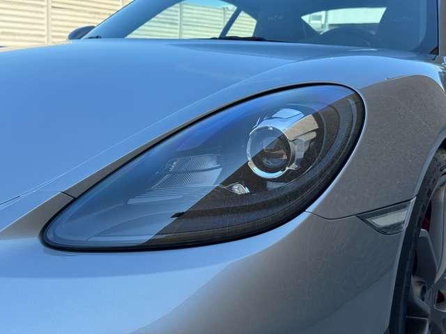 Porsche Cayman 718 4.0 GT4