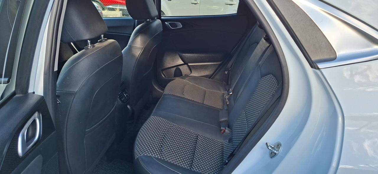 Kia XCeed 1.5 T-GDi 160 CV MHEV iMT High Tech