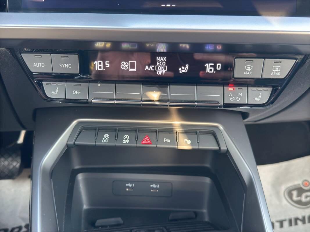 Audi A3 Sportback 30 1.0 tfsi mhev Business AUTOMATICA E CARPLAY