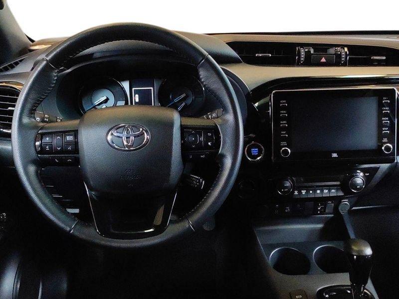 Toyota Hilux Hilux 2.4 D A/T 4WD 4 porte Invincible + CHIUSURA CASSONE SCORREVOLE