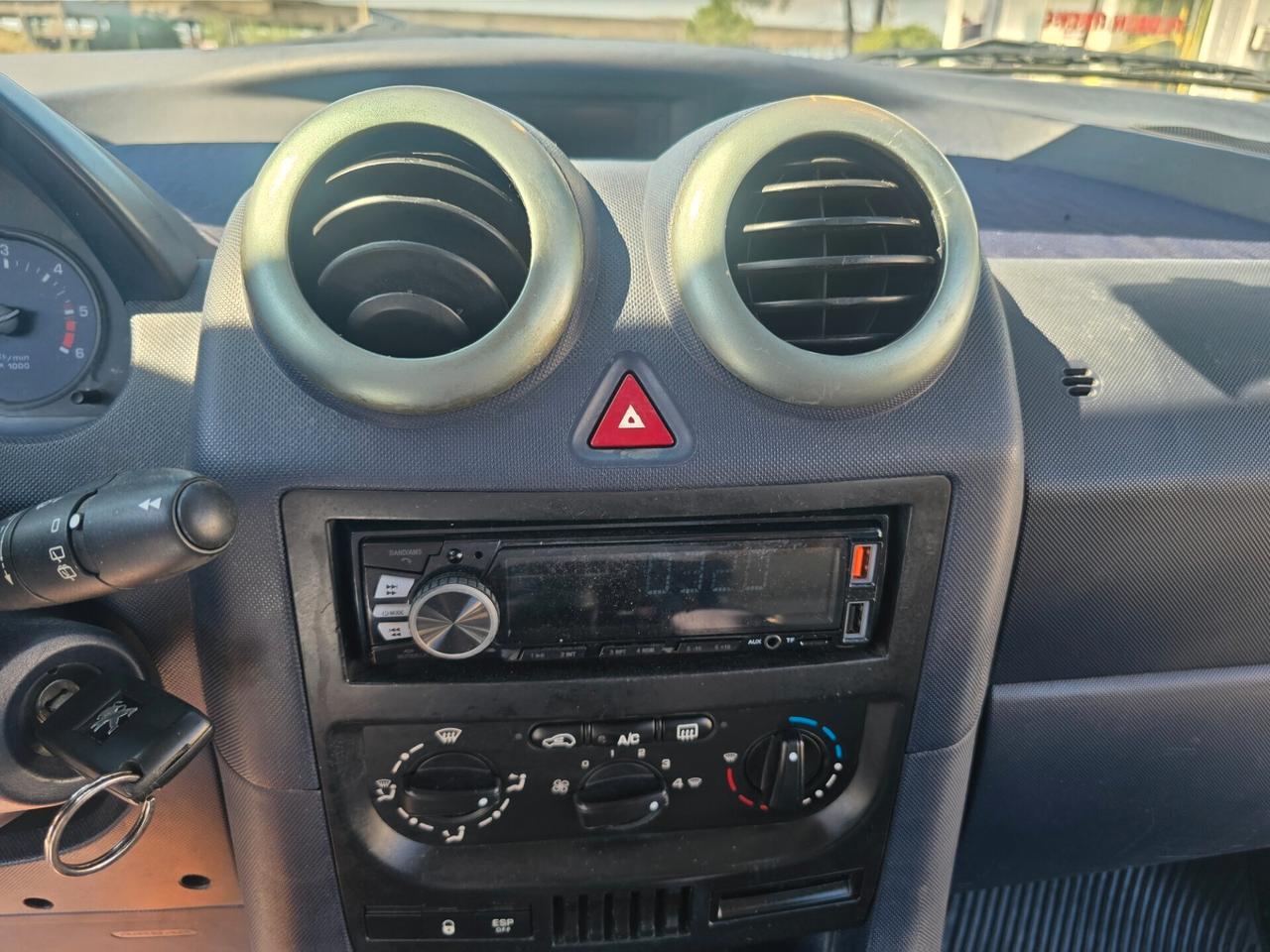 Peugeot 1007 1.4 HDi Trendy