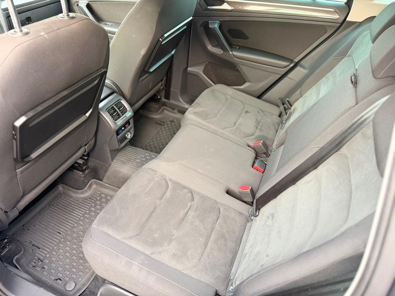 Volkswagen Tiguan Executive 2.0 TDI #9766