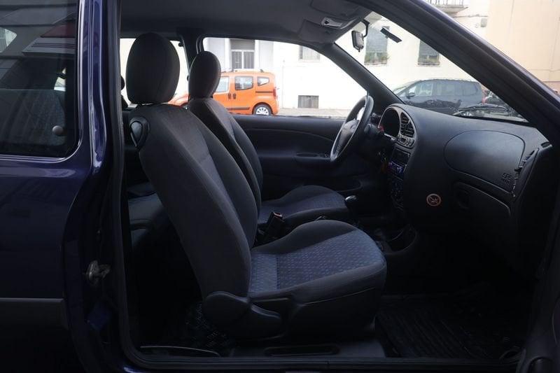 Ford Fiesta Ford Fiesta 3p 1.2 16v Ambiente 55KW ANNO 2001