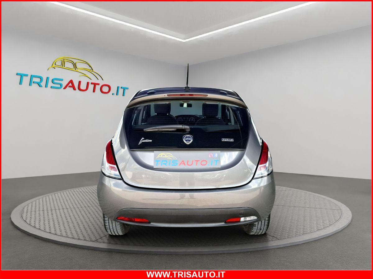 LANCIA Ypsilon 1.0 Hybrid Silver NEOPATENTATI