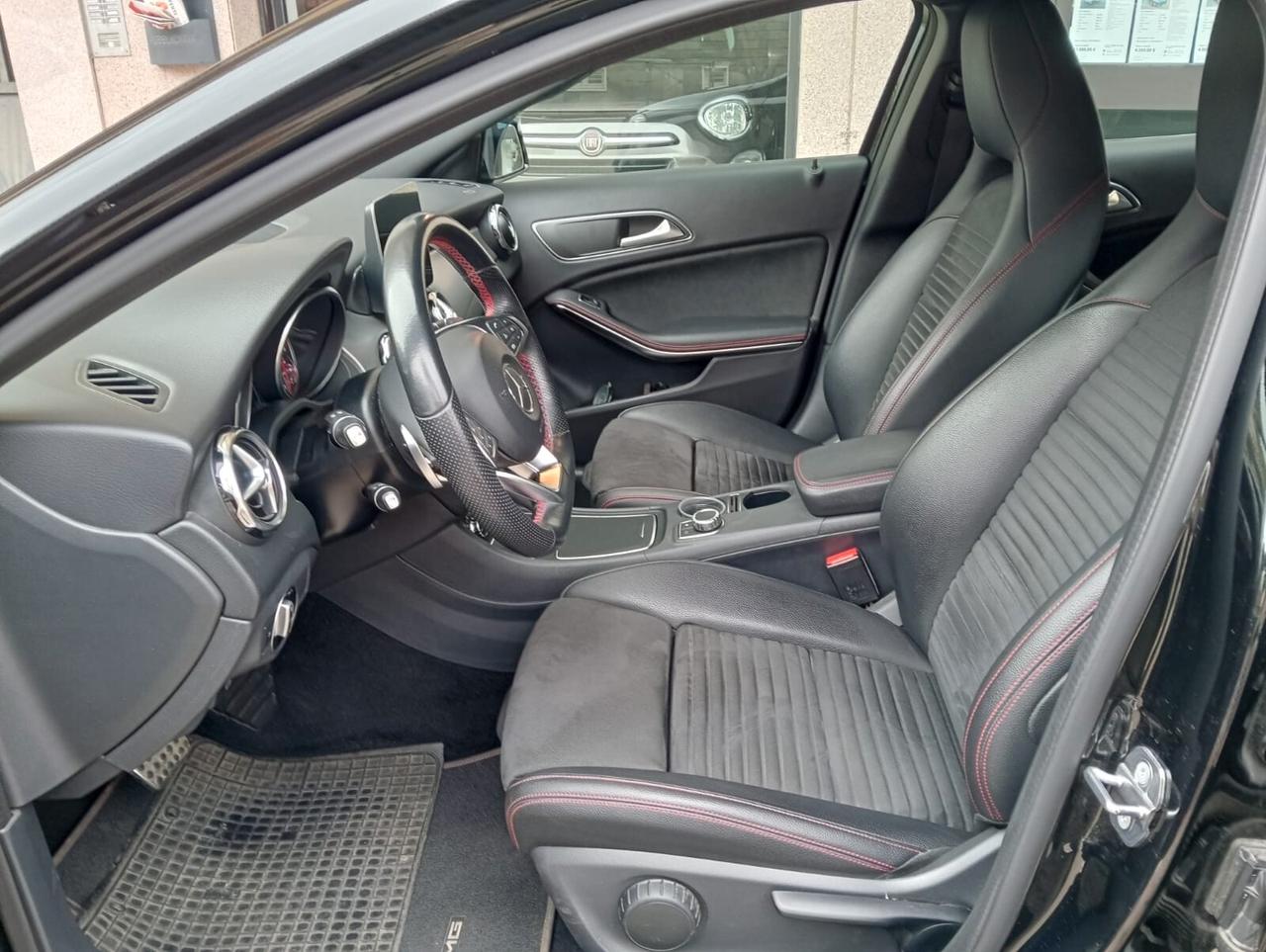 Mercedes-benz GLA 180 AMG LINE 122 CV AT